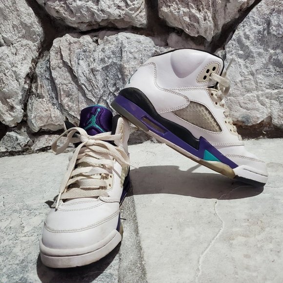 Jordan 5 Retro Grape (2013) (GS) - 440888-108 5.5Y or Women's 7 - Picture 1 of 9